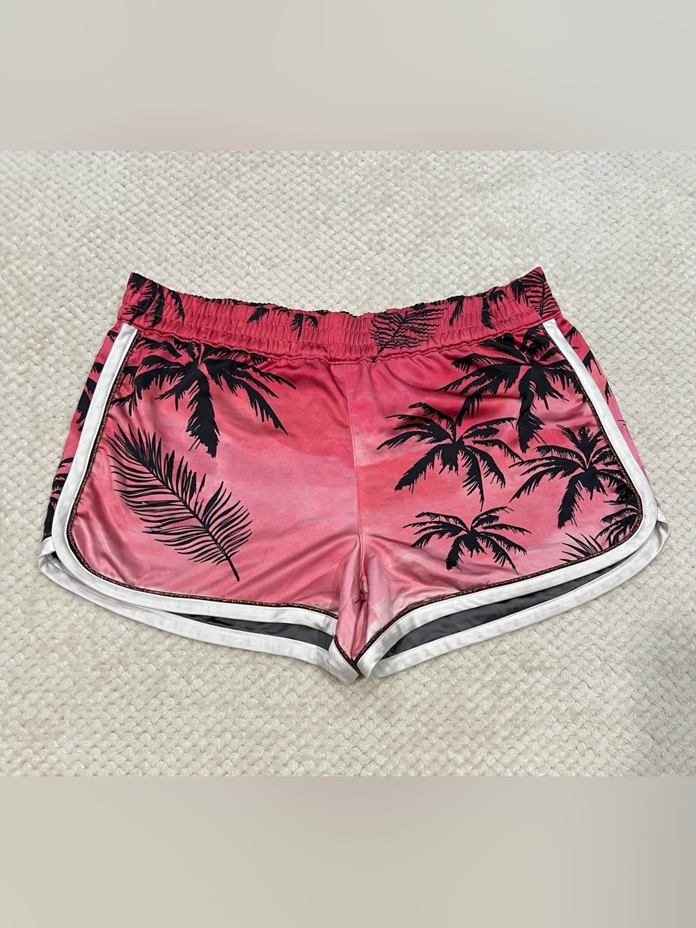 Pam & Gela Pink Tropical Palm Tree Dolphin Shorts in Pink Size Large